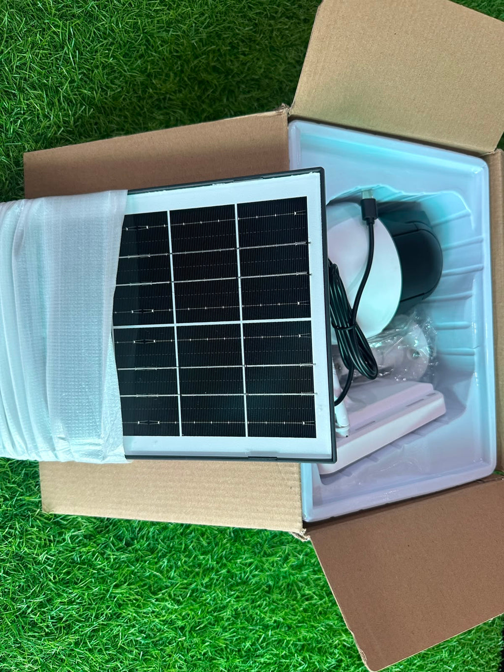 Solar Powered WiFi PTZ Security Camera – Outdoor Wireless CCTV with Night Vision & Motion Detection