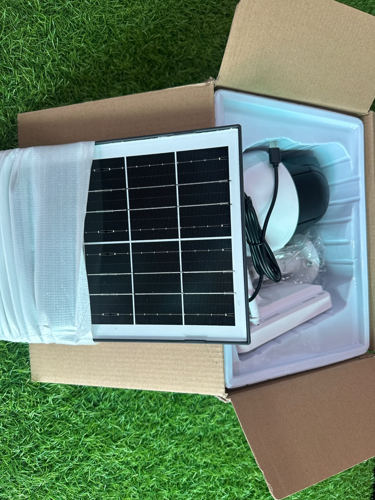 Solar Powered WiFi PTZ Security Camera – Outdoor Wireless CCTV with Night Vision & Motion Detection